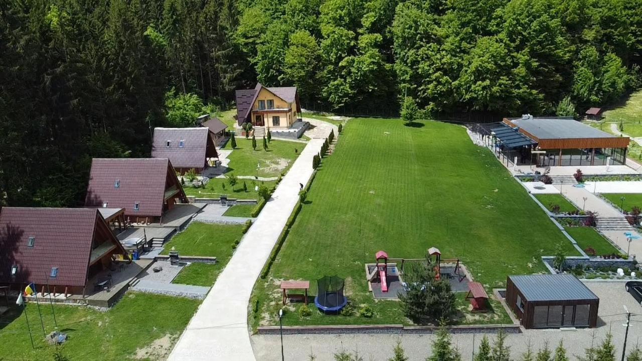 Green Property Dofteana 外观 照片